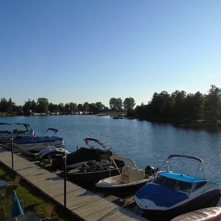 Kit Wat Motel & Marina Sauble Beach Dış mekan fotoğraf