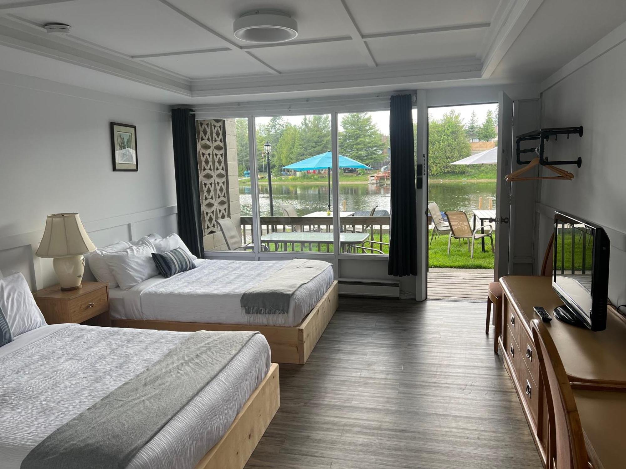 Kit Wat Motel & Marina Sauble Beach Dış mekan fotoğraf