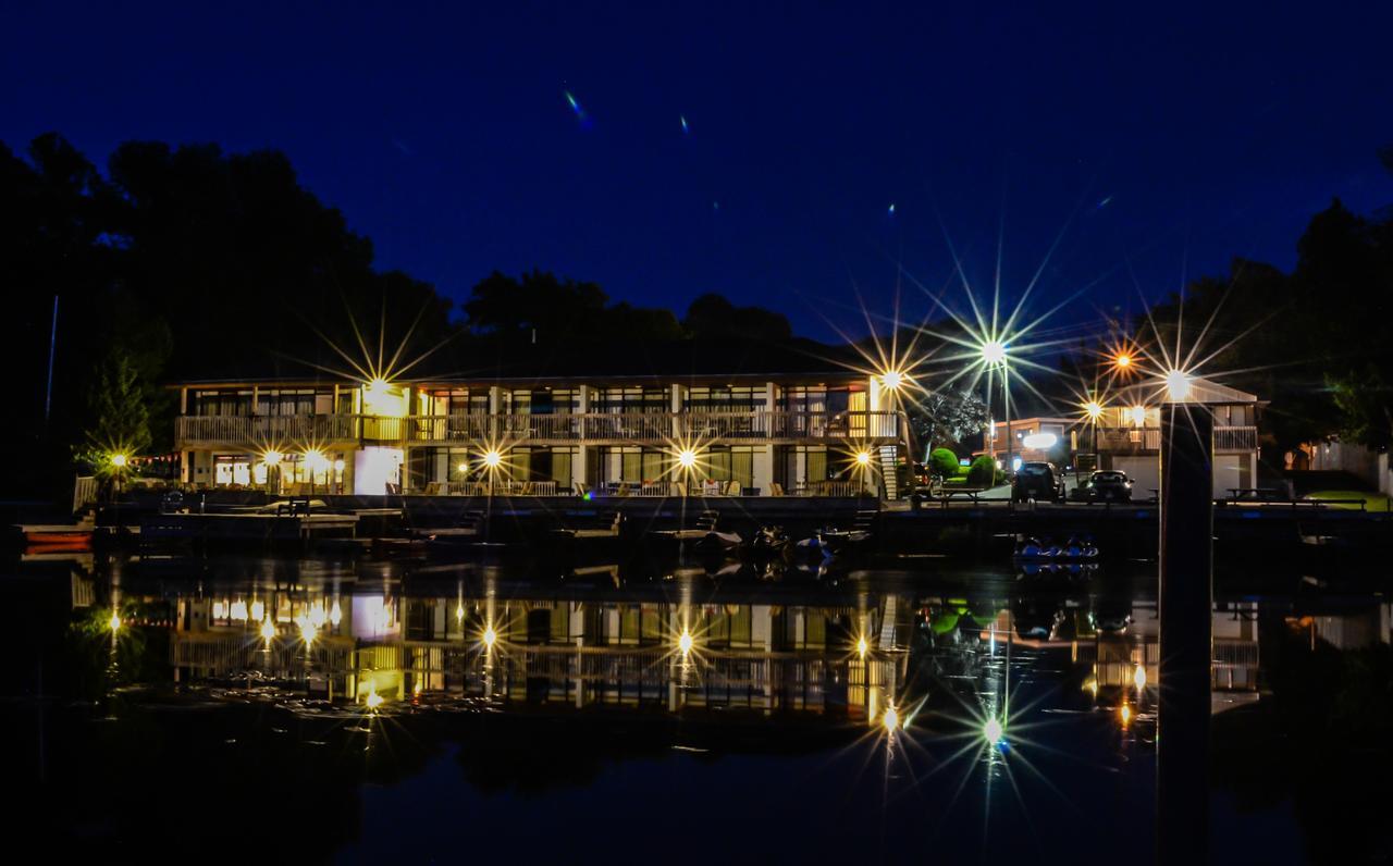 Kit Wat Motel & Marina Sauble Beach Dış mekan fotoğraf