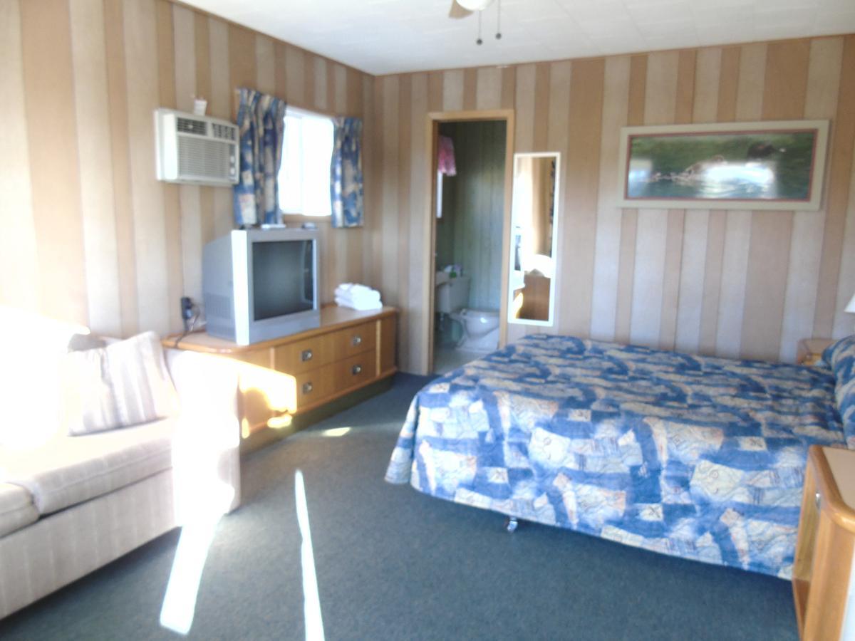 Kit Wat Motel & Marina Sauble Beach Dış mekan fotoğraf