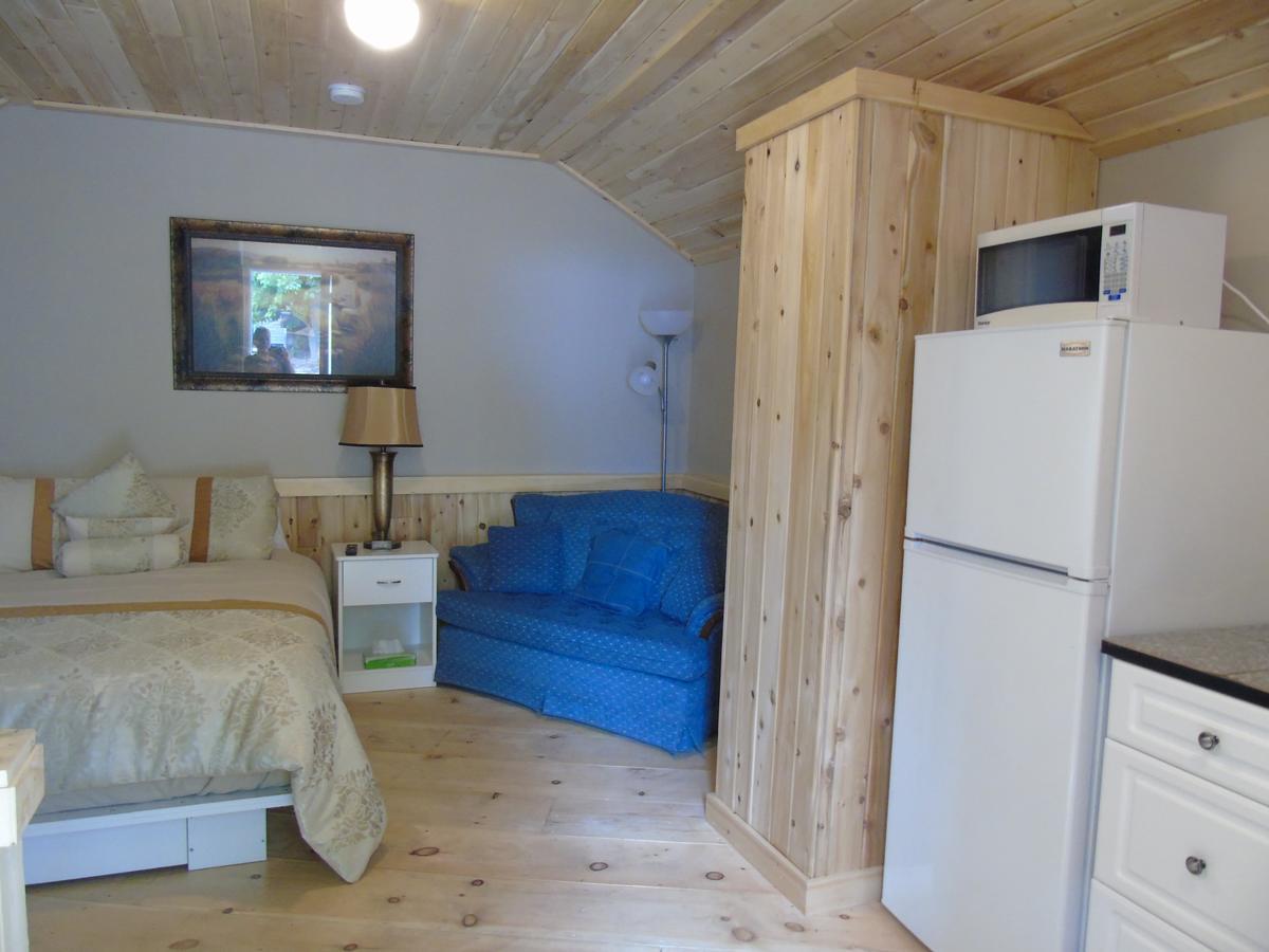 Kit Wat Motel & Marina Sauble Beach Dış mekan fotoğraf