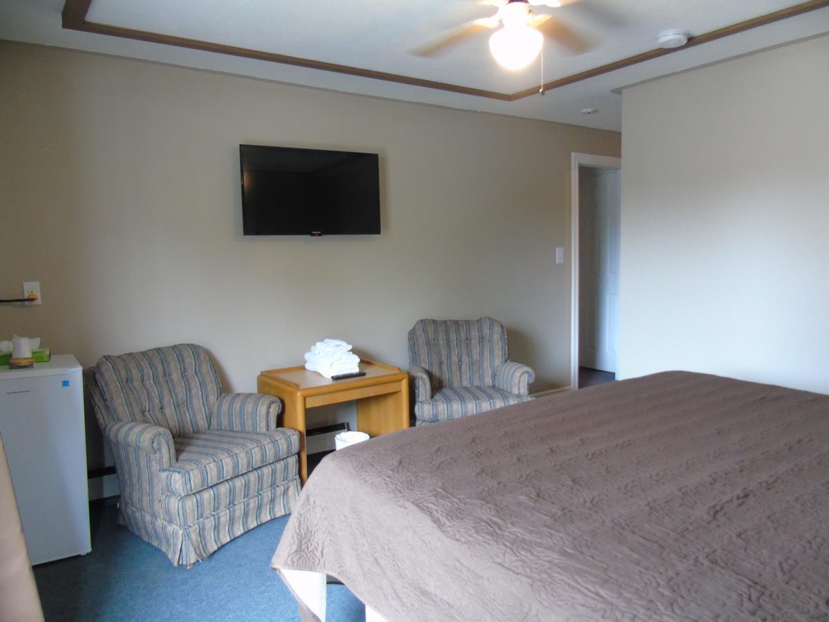 Kit Wat Motel & Marina Sauble Beach Dış mekan fotoğraf