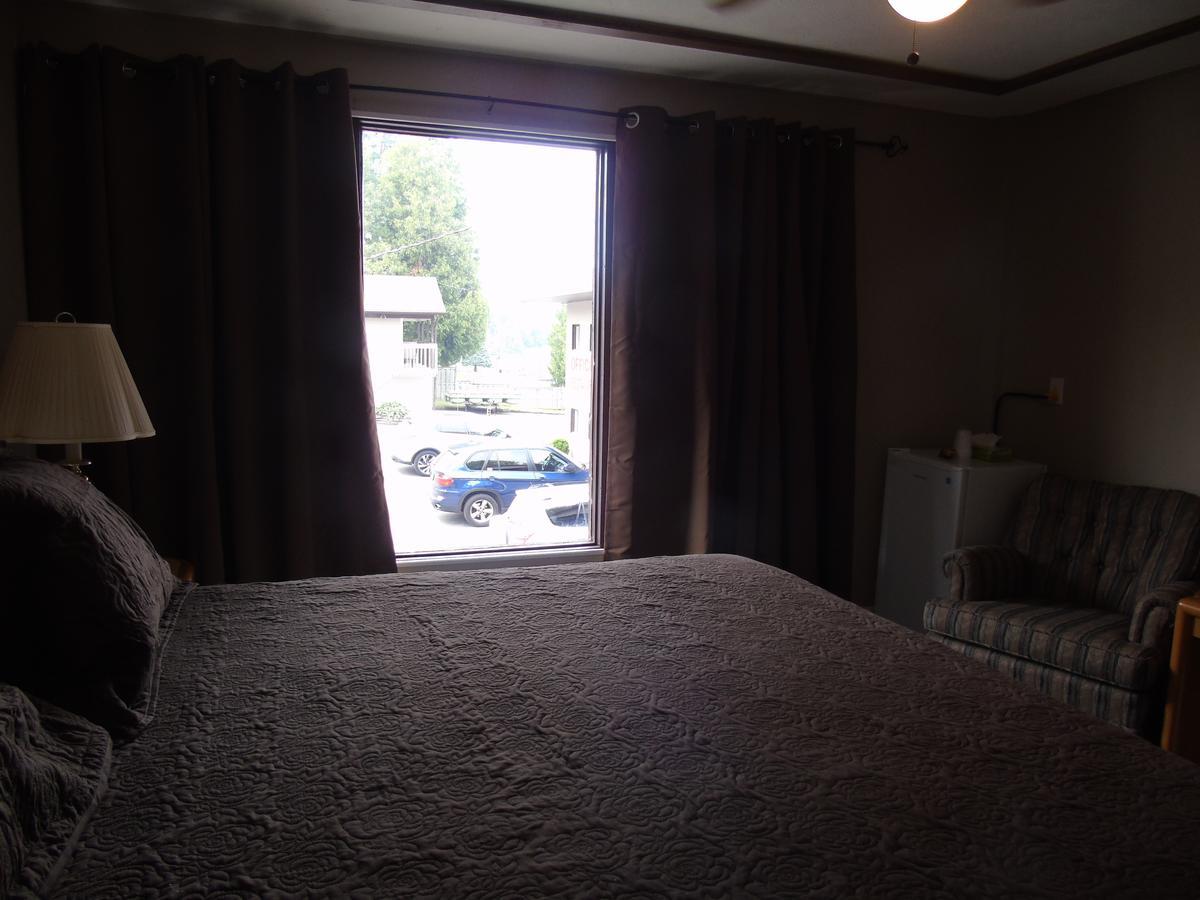 Kit Wat Motel & Marina Sauble Beach Dış mekan fotoğraf